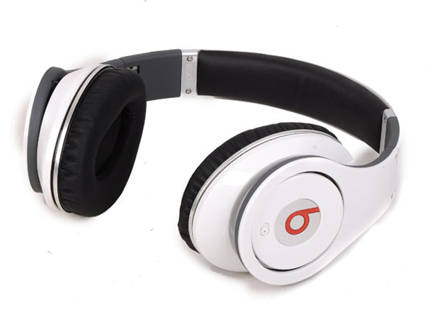 618_tech_gift_dr_dre_beats.jpg